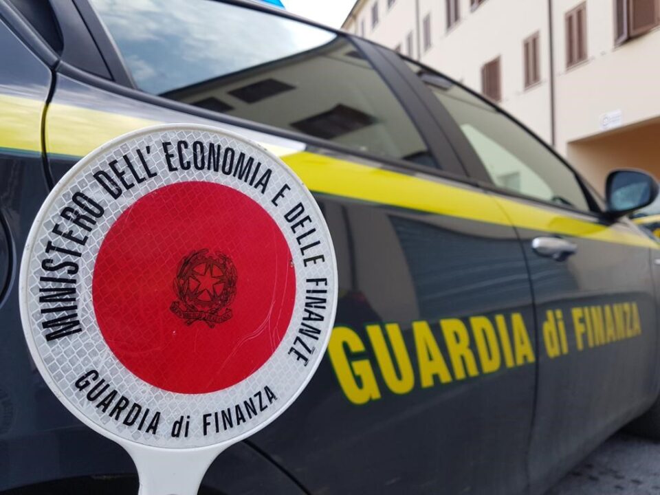 GDF Roma: quindici arresti per corruzione e contrabbando