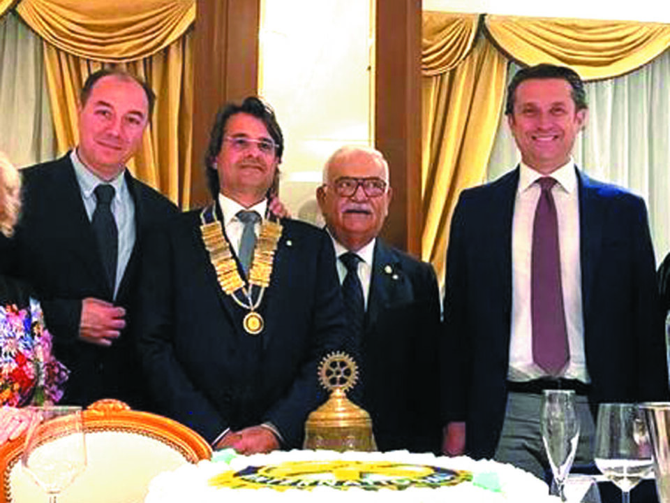 Il nuovo presidente Stefano Nappa, con il presidente uscente Giuseppe Caiazzo, il sindaco di Lariano Francesco Montecuollo e il neosindaco di Velletri Ascanio Ascella.