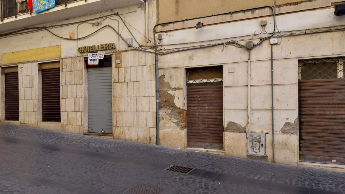 Velletri - Emessa un’ordinanza per la pulizia dei locali inutilizzati