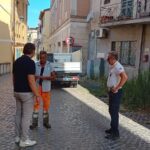 Velletri, rimosso parcheggio abusivo: la Polizia Locale ripristina la normale viabilità