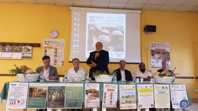 Lariano, presentata la 32a Festa del Fungo Porcino, alla Sala Bartoli del Comune.