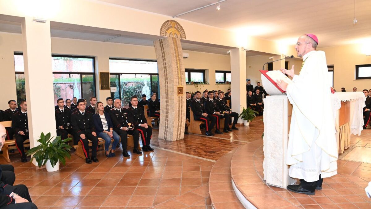 Conferito il Sacramento della Santissima Eucarestia ad alcuni Allievi Carabinieri