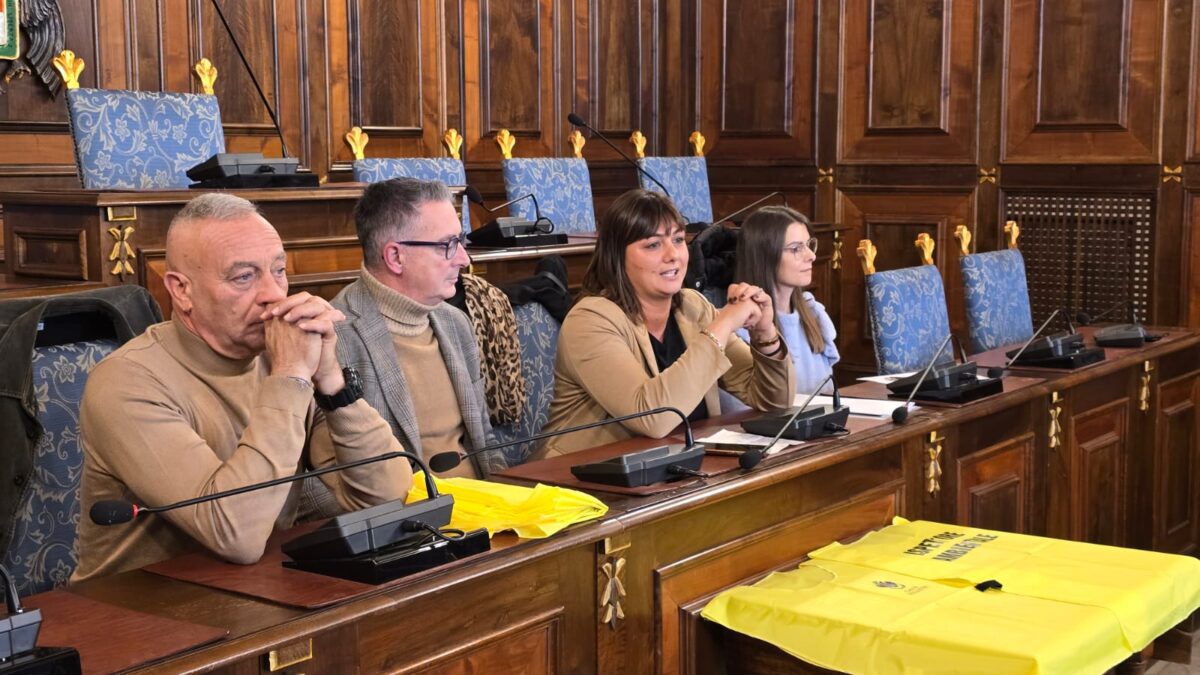 Velletri, in Sala Consiglio consegnate le nomine ai nuovi Ispettori Ambientali